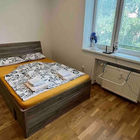 Brand New Apartment In The Heart Of Bratislava Eksteriør bilde